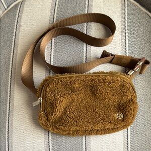 Like-new Lululemon Brown Sherpa Beltbag